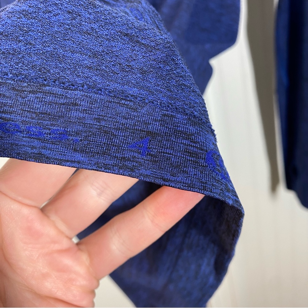 Lululemon sapphire blue swiftly long sleeve size 4 thumbholes athletic - Picture 4 of 6